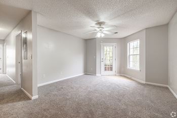 Unfurnished room 